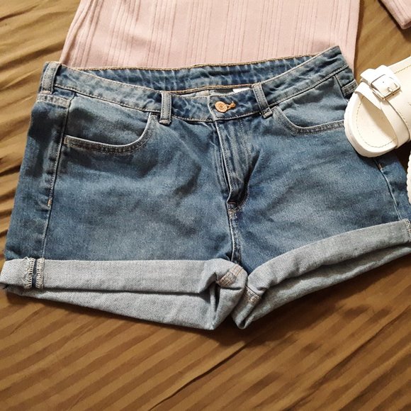 NWOT H & M High Waist Jean Shorts Sz 8 - Picture 5 of 11